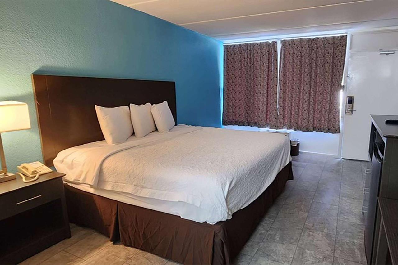 Travelodge By Wyndham Kingsland Ga Exterior photo