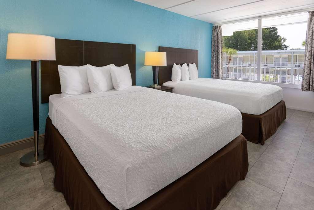 Travelodge By Wyndham Kingsland Ga Room photo
