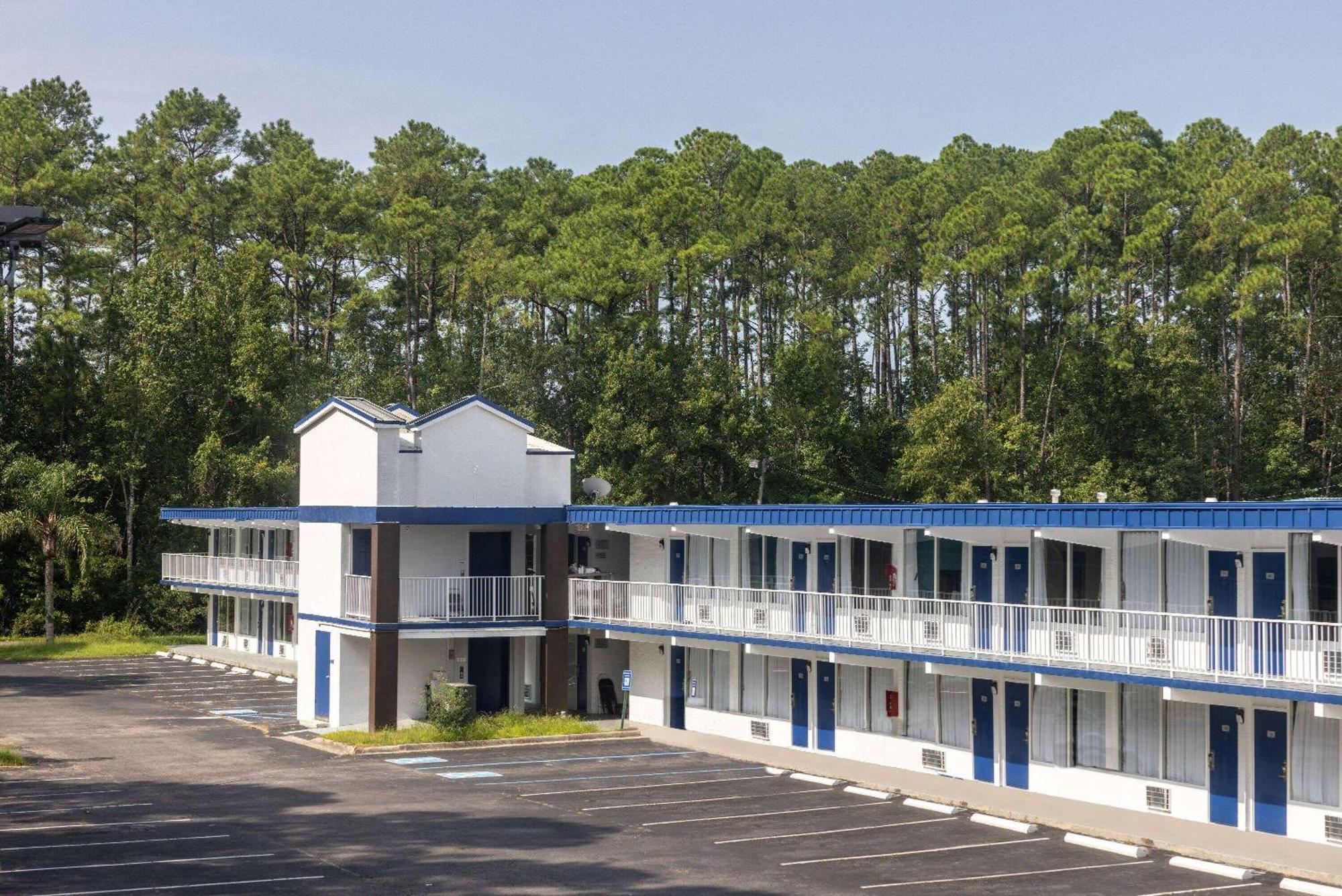 Travelodge By Wyndham Kingsland Ga Exterior photo
